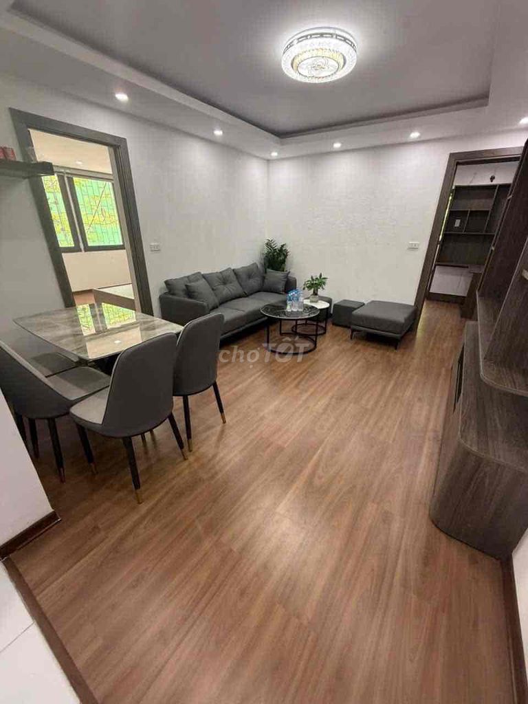 Cần bán gấp căn tập thể S=75m2, lô góc, sổ đỏ trao tay, full nội thất