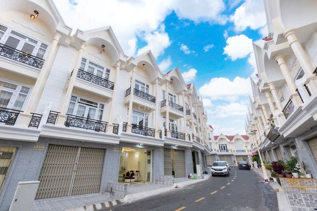 DTSD 183M NHÀ KHU NGHỈ DƯỠNG GOLDEN HILL ĐÃ HOÀN CÔNG GIÁ 6.5 TỶ