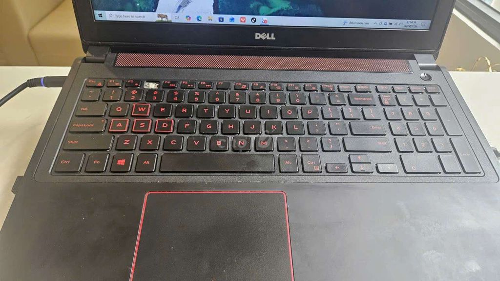 Dell 5577 i7 16GB SSD Đen Like New. Mua bán Laptop tại Huyện Gia Lâm Hà Nội được đăng bởi Xuân trường hình 1