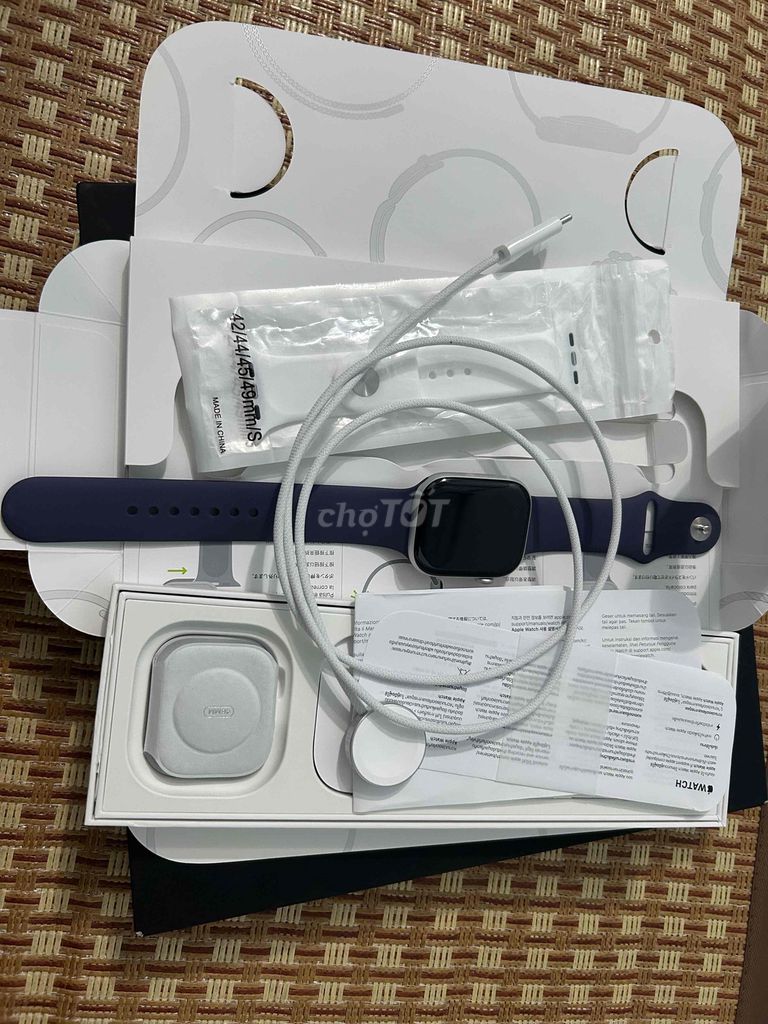Apple Watch Series 11 GPS 46mm bạc. Mua bán Thiết bị đeo thông minh tại Huyện Quế Võ Bắc Ninh được đăng bởi thuận hình 1