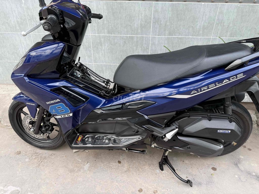 125 4v 2024 xe lướt 6 ngàn đúng chu. Mua bán Xe máy tại Quận Ninh Kiều Cần Thơ được đăng bởi CHXM Thanh Hồng hẻm 233 hình 1