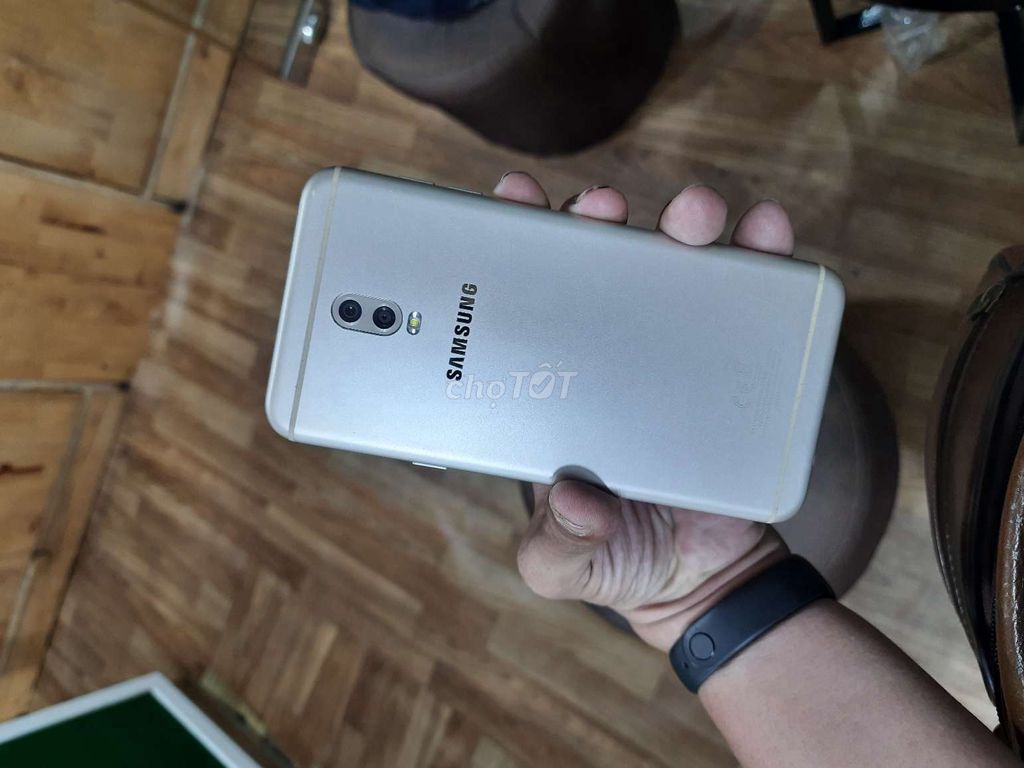 0987989297 - Samsung Galaxy J7 Plus Vàng 32 GB.Bao xài