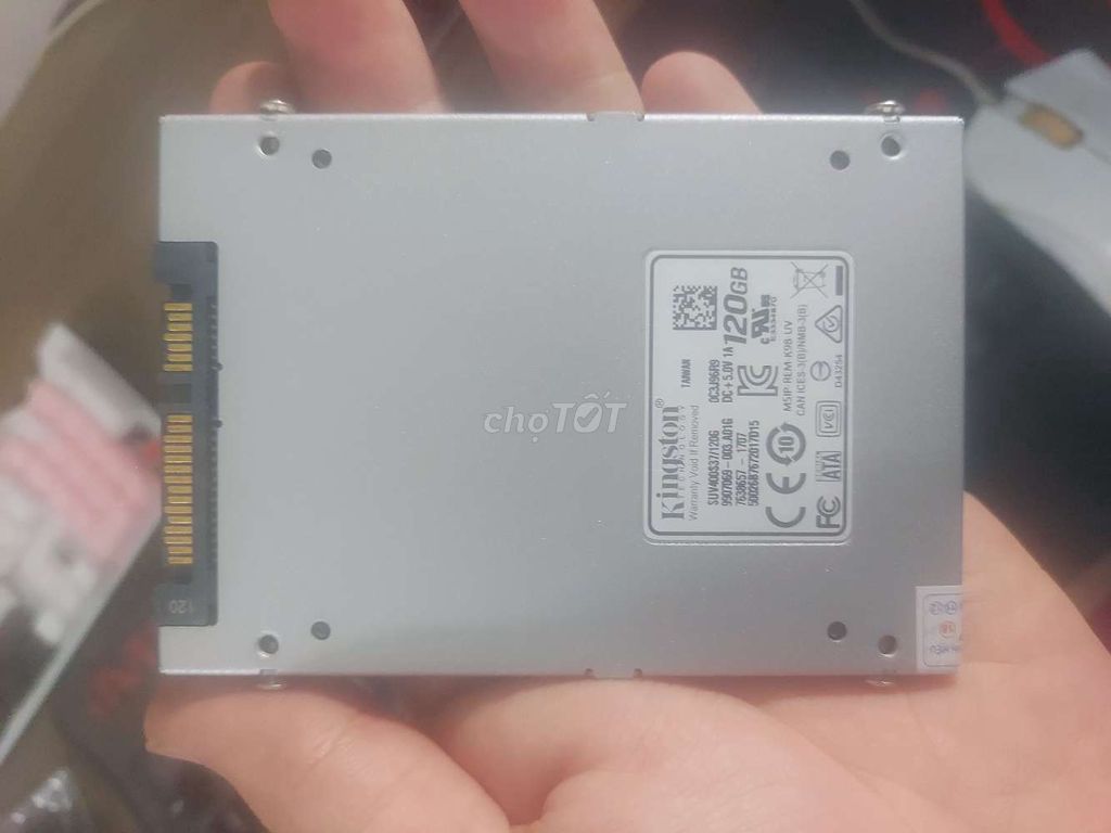 Ổ cứng SSD Kingston SUV400S37/120G 120GB Đài Loan. Mua bán Linh kiện (RAM, Card...) tại Thành phố Vĩnh Long Vĩnh Long được đăng bởi TECH HUB PC hình 1