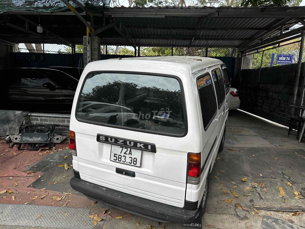 Suzuki Carry 2005 белый 7 мест