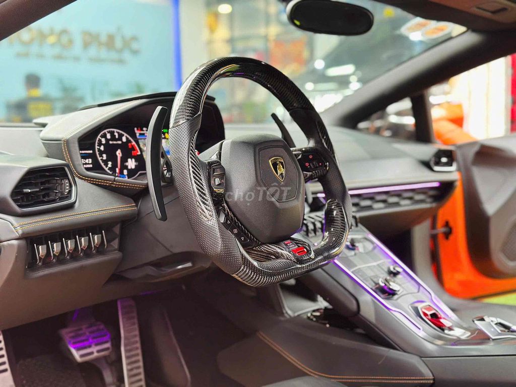 Lamborghini Huracan LP 610-4 Model 2015. Mua bán Ô tô tại Quận 8 Tp Hồ Chí Minh được đăng bởi Hồng Phúc hình 4