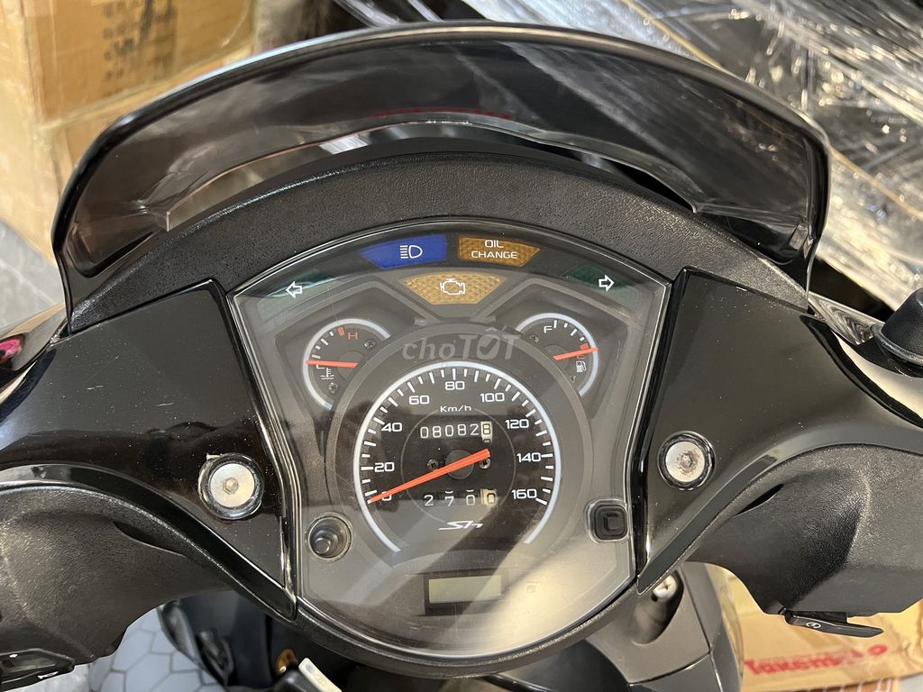Honda SH 2012 Đen 8000 km. Mua bán Xe máy tại Quận 4 Tp Hồ Chí Minh được đăng bởi vo dinh kuan hình 4