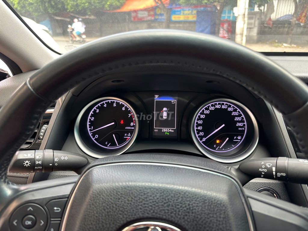 Toyota Camry 2019 2.0G - 28000 km. Mua bán Ô tô tại Quận Tân Phú Tp Hồ Chí Minh được đăng bởi Thành Nam Toyota  hình 3