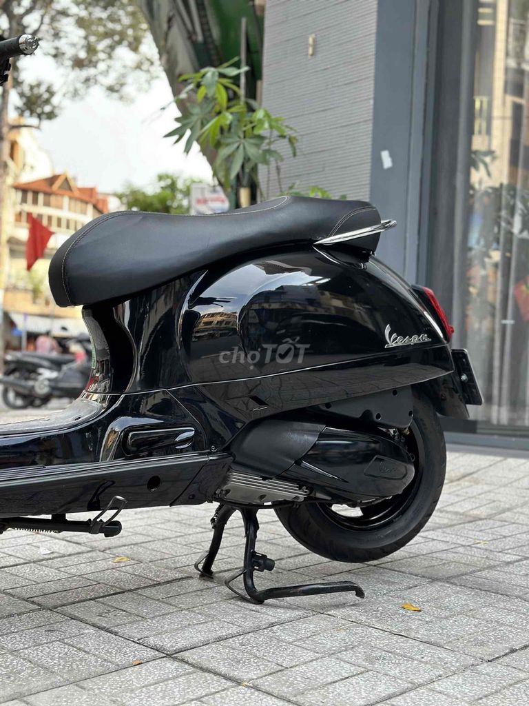Vespa 300 HPE Super Tech zin chính chủ re nhat. Mua bán Xe máy tại Quận 6 Tp Hồ Chí Minh được đăng bởi khoa hình 4