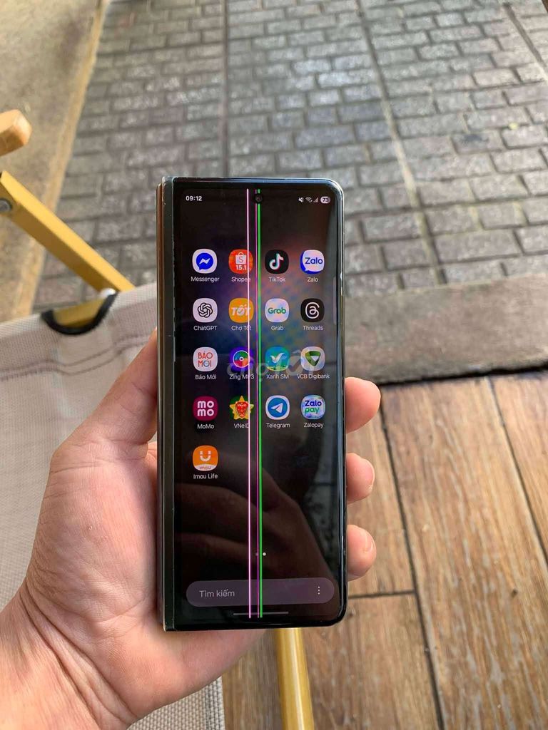 Samsung Fold 3 màn hình sọc màn trong đep. Mua bán Điện thoại tại Quận 10 Tp Hồ Chí Minh được đăng bởi vovanthanh hình 1