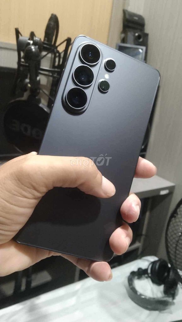 Samsung S26 Ultra 256GB Đen Việt Nam Mới 99,9%. Mua bán Điện thoại tại Huyện Tánh Linh Bình Thuận được đăng bởi Phan Long Hoàng hình 1