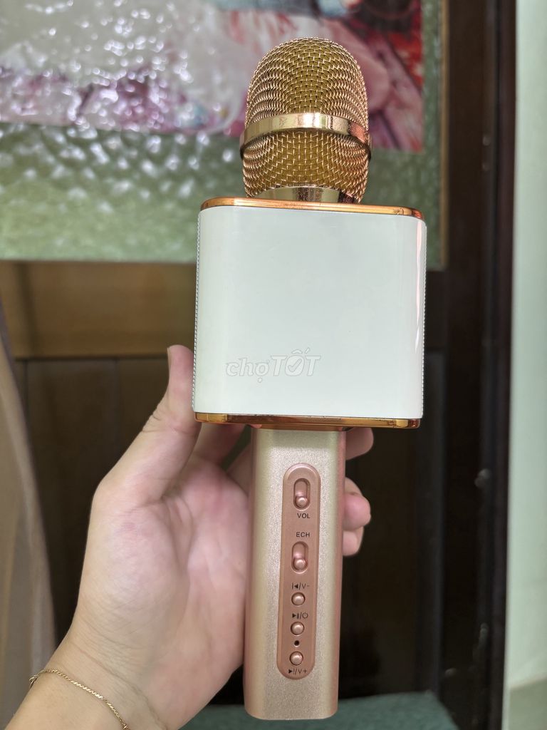 Micro karaoke Bluetooth Vàng đồng. Mua bán Tivi, Âm thanh tại Quận 11 Tp Hồ Chí Minh được đăng bởi Tu hình 1