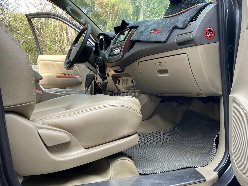 Toyota Fortuner V 2012 số tự động 2 cầu. Mua bán Ô tô tại Quận 12 Tp Hồ Chí Minh được đăng bởi Xuân Trường hình 6