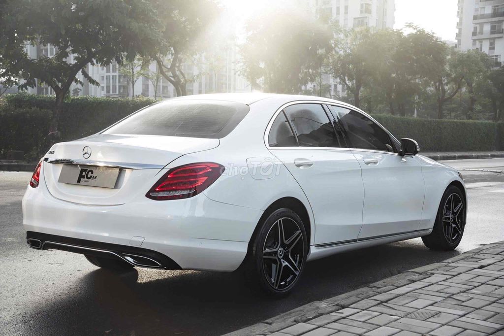 LONG ANH AUTO về MERCEDES C250ex 2018 giá tốt 👍. Mua bán Ô tô tại Quận 7 Tp Hồ Chí Minh được đăng bởi LongAnh AuTo  hình 14