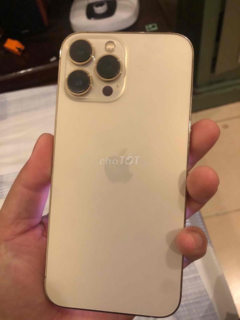 Apple iPhone 13 Pro Max 128GB Vàng VNA. Mua bán Điện thoại tại Huyện Hoài Đức Hà Nội được đăng bởi Long hình 1
