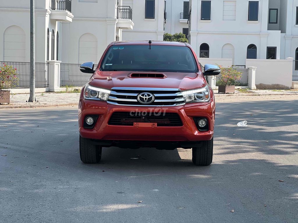 Toyota Hilux 2016 3.0 2 cầu AT