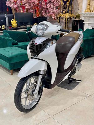 XE MÁY 68 - Honda SH Mode Trắng 2017 Smartkey. Mua bán Xe máy tại Quận Hai Bà Trưng Hà Nội được đăng bởi Đức Anh