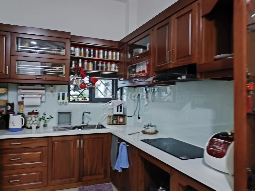 PHÒNG ĐẦY ĐỦ NỘI THẤT NHƯ HÌNH GẦN CÔNG VIÊN GIA ĐỊNH PHÚ NHUẬN