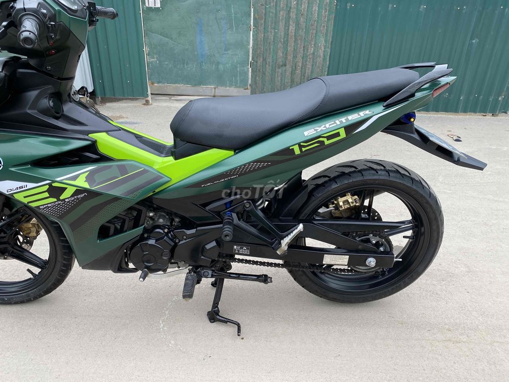 Siêu Mới Exciter 150 chính chủ máy zin 100%. Mua bán Xe máy tại Quận Nam Từ Liêm Hà Nội được đăng bởi minh hình 4