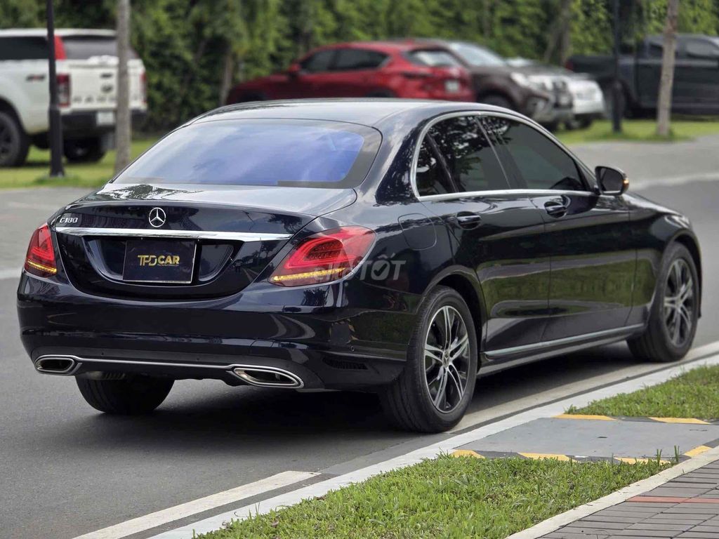 Mercedes C180 2020 Lướt nhẹ 44.000km. Mua bán Ô tô tại Quận Bình Tân Tp Hồ Chí Minh được đăng bởi Hoàng Thọ hình 3