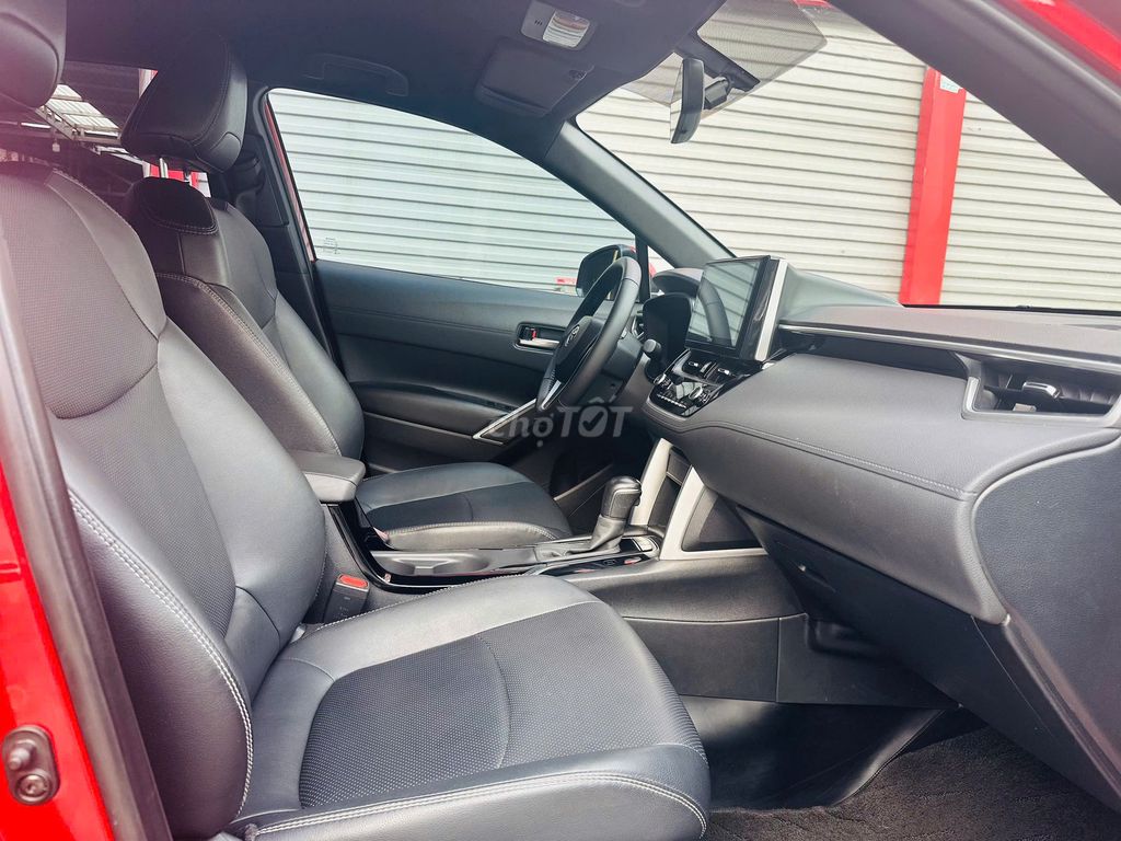 Ô tô Toyota Cross 2022G màu Đỏ. Mua bán Ô tô tại Quận Thanh Xuân Hà Nội được đăng bởi anh Biên hình 4