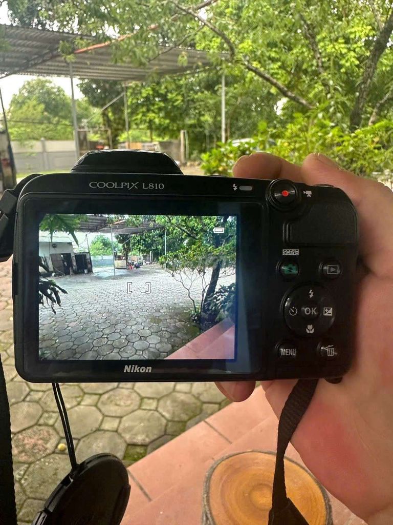 Máy ảnh nikon L810. Mình ít sử dụng giờ muốn bán