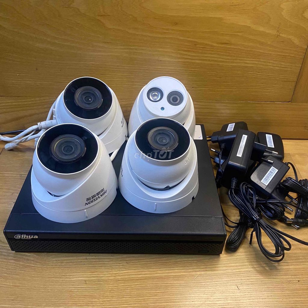 Trọn bộ đầu ghi Dahua + 4 mắt cam + ổ cứng. Mua bán Máy ảnh, Máy quay tại Quận Đống Đa Hà Nội được đăng bởi Sơn hình 1