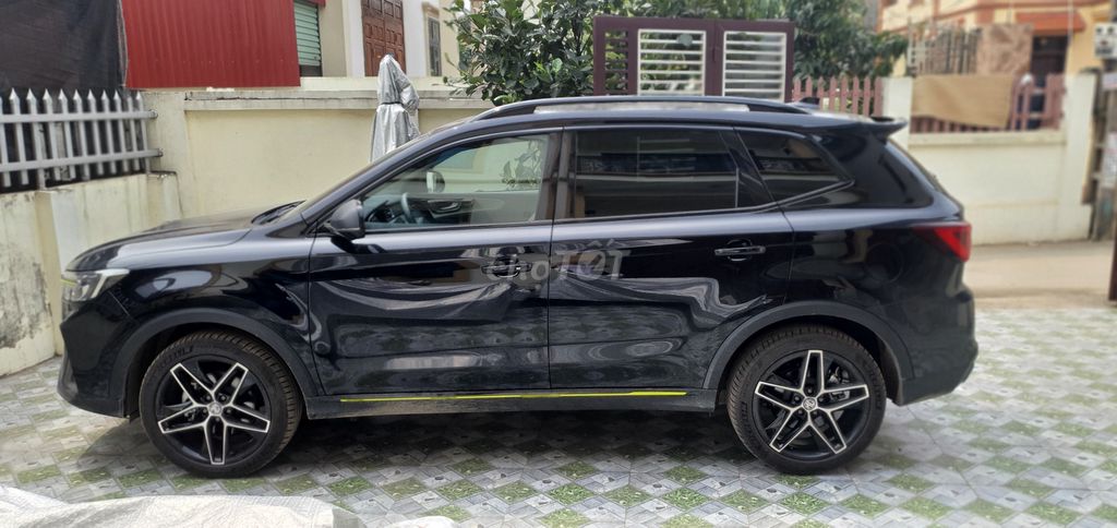 MG RX5 2024 Lux 10.000km Đen. Mua bán Ô tô tại Huyện Mê Linh Hà Nội được đăng bởi Phạm Tuấn Anh hình 3