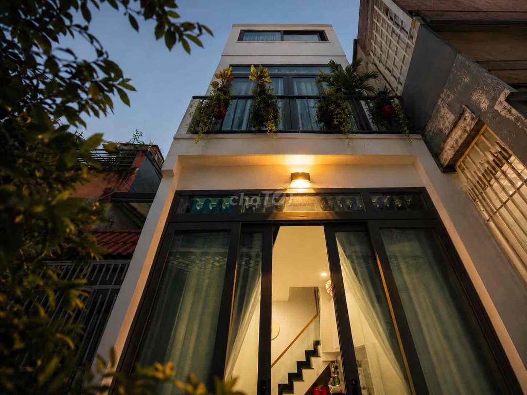 Bán nhà 3 tầng gần Hoàng Hoa Thám Bình Thạnh - 2PN - Hẻm rộng gần MT