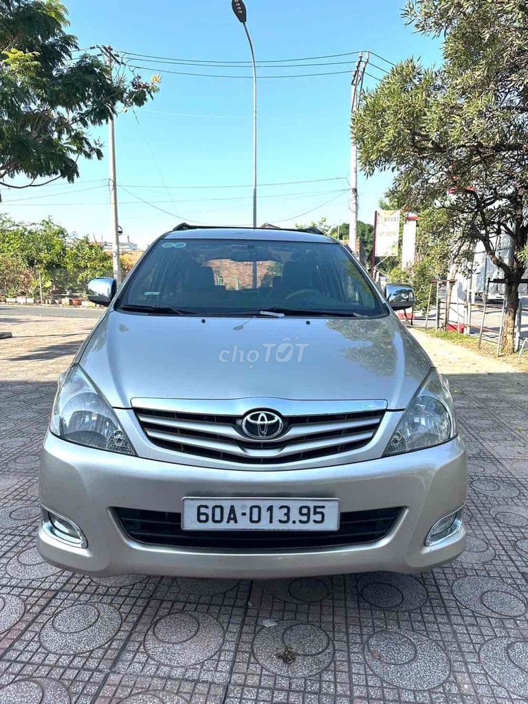 Toyota Innova 2011 Vàng cát 106.236 km. Mua bán Ô tô tại Huyện Củ Chi Tp Hồ Chí Minh được đăng bởi Nguyễn Văn Đạt hình 1