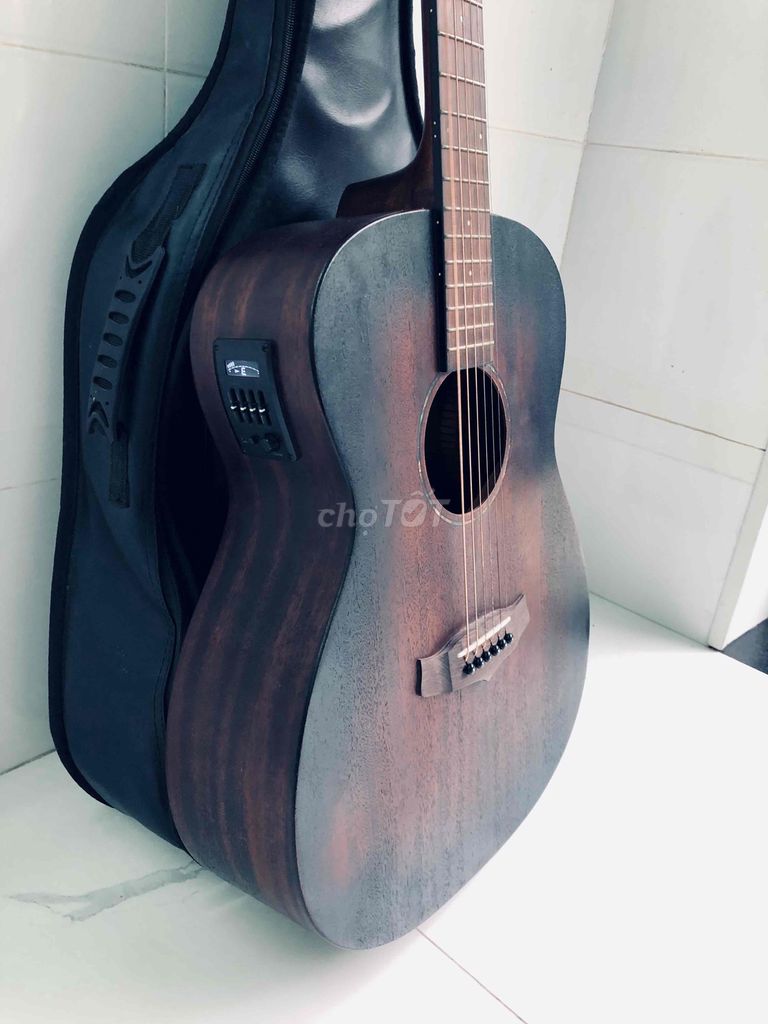 Guitar TangleWood giá mới hơn 4tr bán lại 1tr9