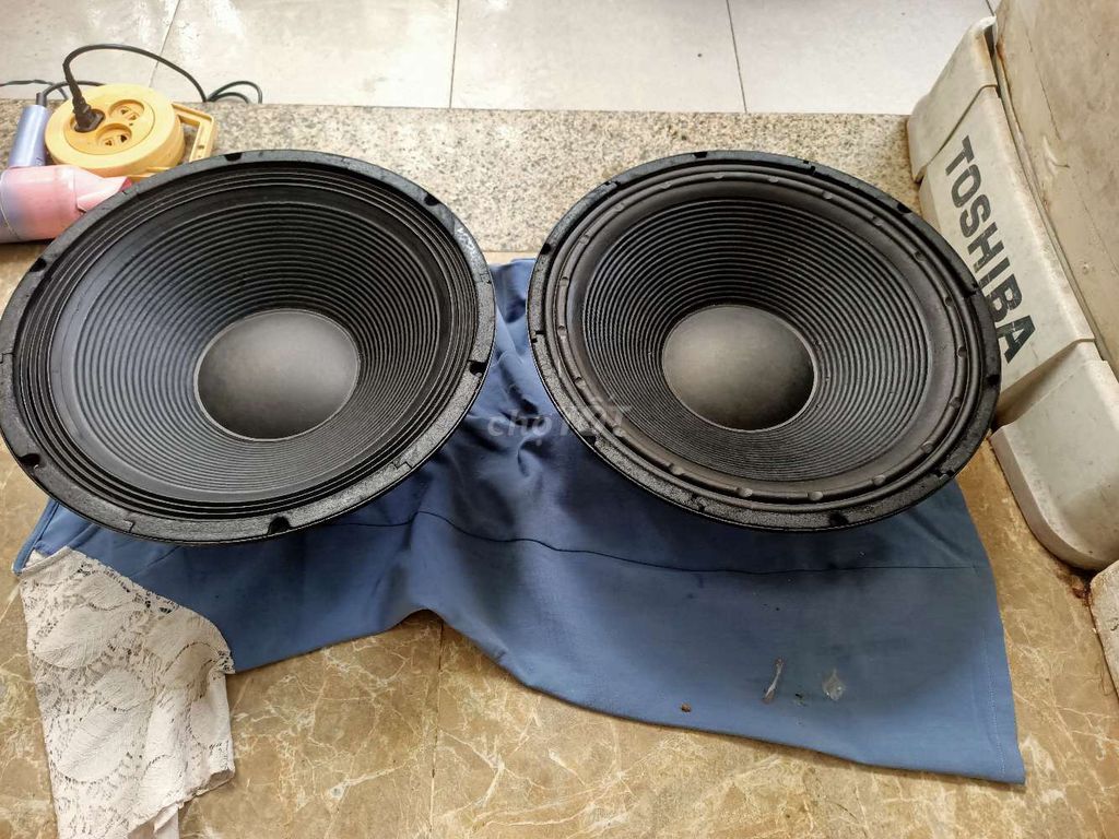 1 cặpLoa rời bass 40cm từ 160, coil 65 Đen Mới. Mua bán Tivi, Âm thanh tại Quận Cẩm Lệ Đà Nẵng được đăng bởi Hoàng Tôn hình 1