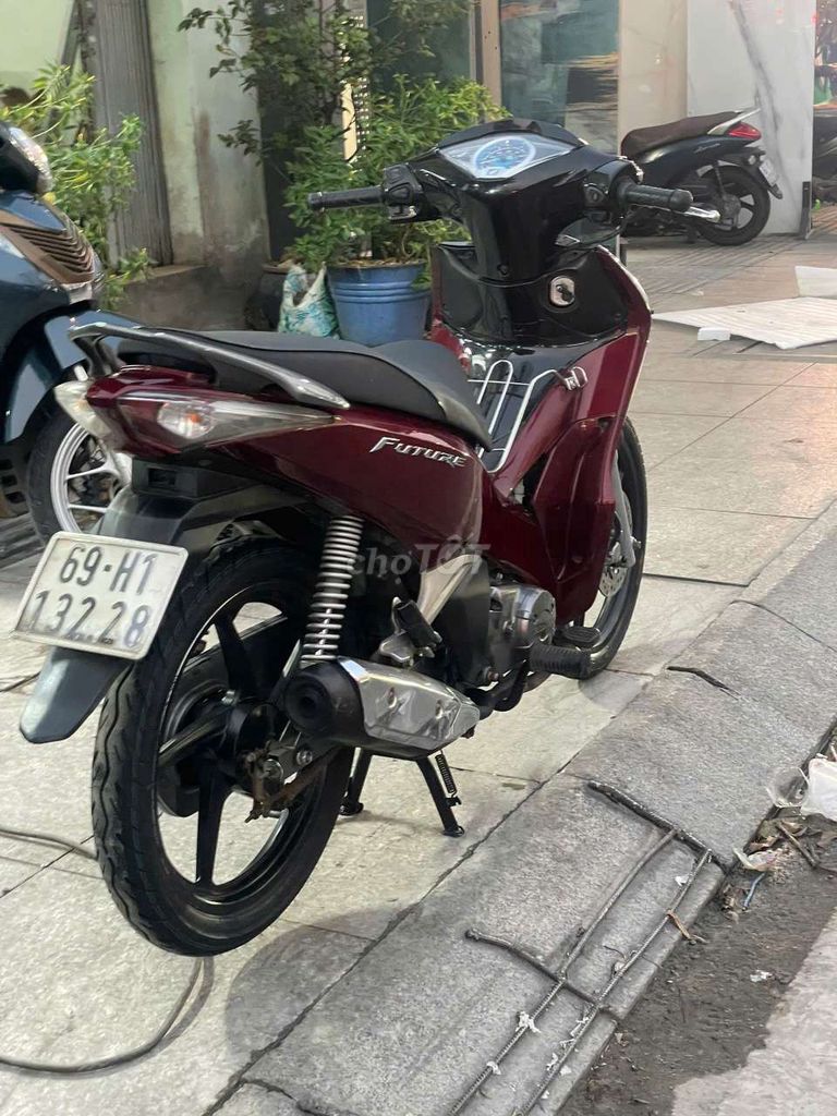 Honda future mập Fi 2016 mới 90% biển số 69. Mua bán Xe máy tại Quận Tân Phú Tp Hồ Chí Minh được đăng bởi Tuanduy hình 6