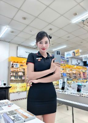 NHÂN VIÊN BÁN ĐIỆN THOẠI XIAOMI TẠI CẦN THƠ