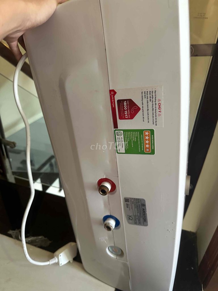 Máy nước nóng Ariston SLIM3 20 R MT 20 lít. Mua bán Thiết bị vệ sinh, nhà tắm tại Quận 12 Tp Hồ Chí Minh được đăng bởi Nguyên hình 1