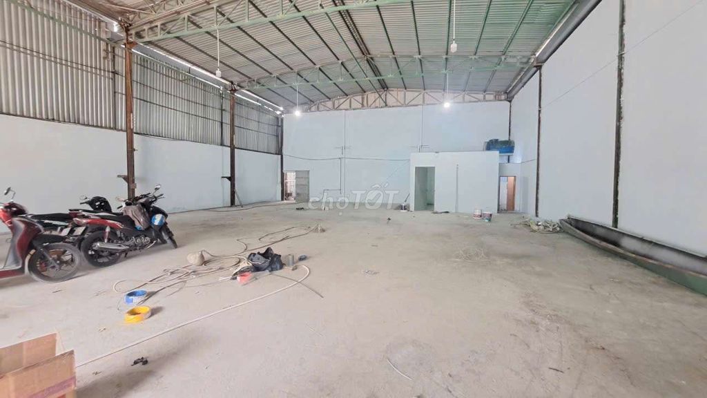 CHO THUÊ KHO XƯỞNG 14X25M, VP, ĐIỆN 3PHA, TẢI 5TẤN, GIÁ 20TR