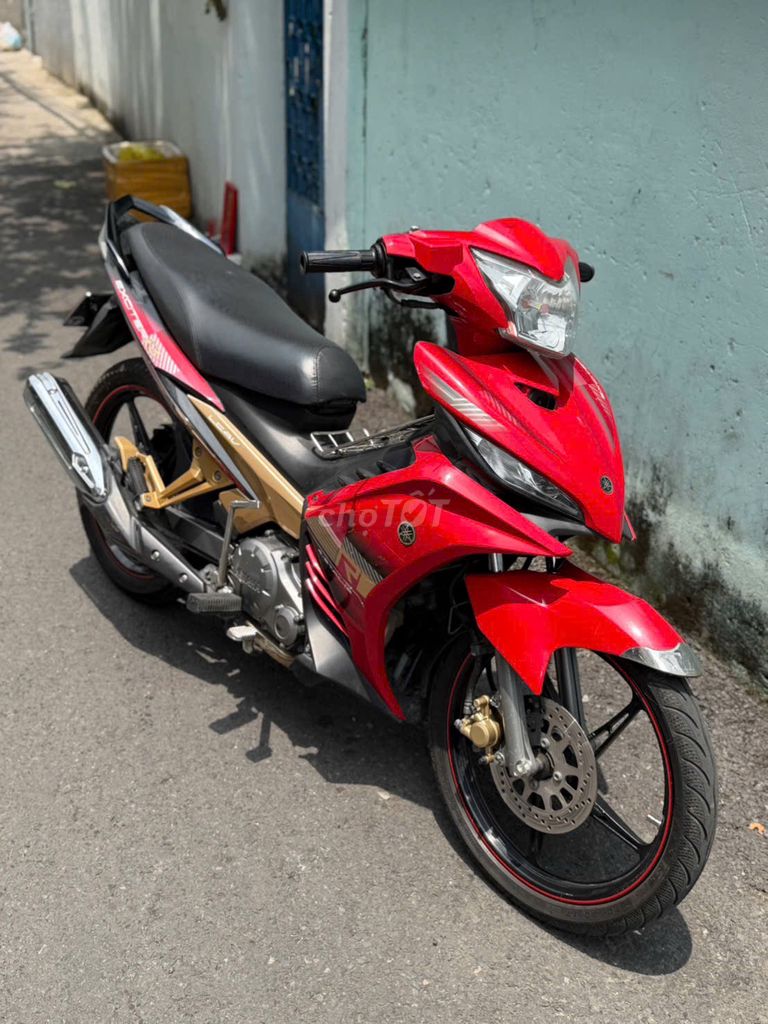 Оригинальная красная обложка Yamaha Exciter 135 1S9A 2011