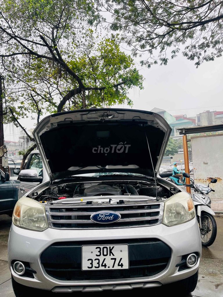 Ford Everest 2013 Limited 4x2 - 110000 km