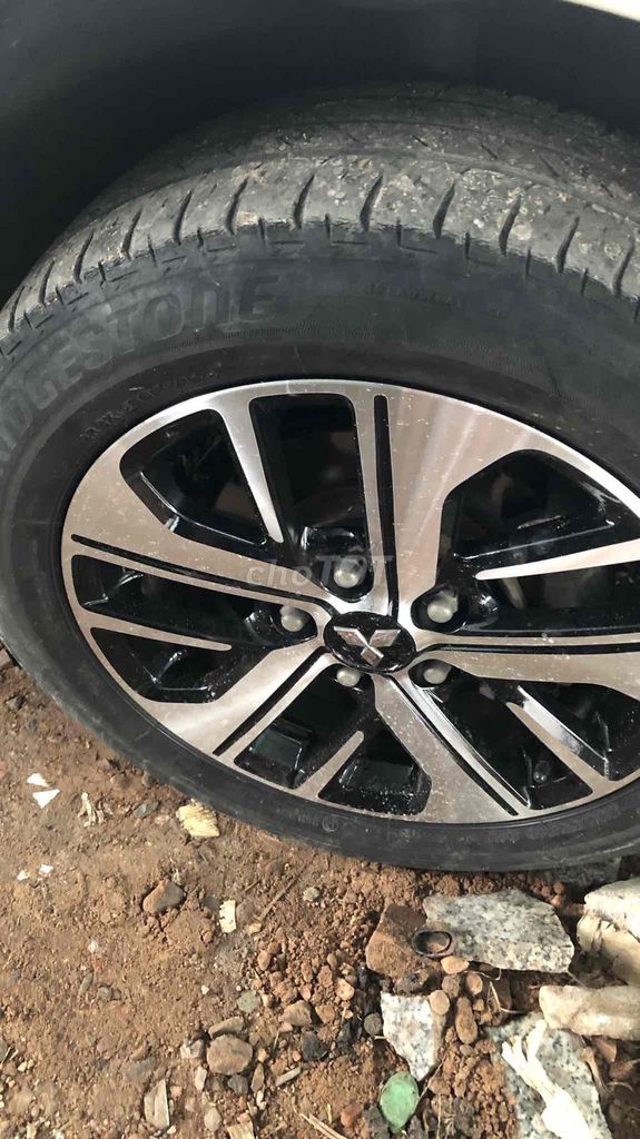 Mitsubishi Xpander 2019 1.5 AT - 83000 km. Mua bán Ô tô tại Quận 4 Tp Hồ Chí Minh được đăng bởi Phuong Meo hình 4