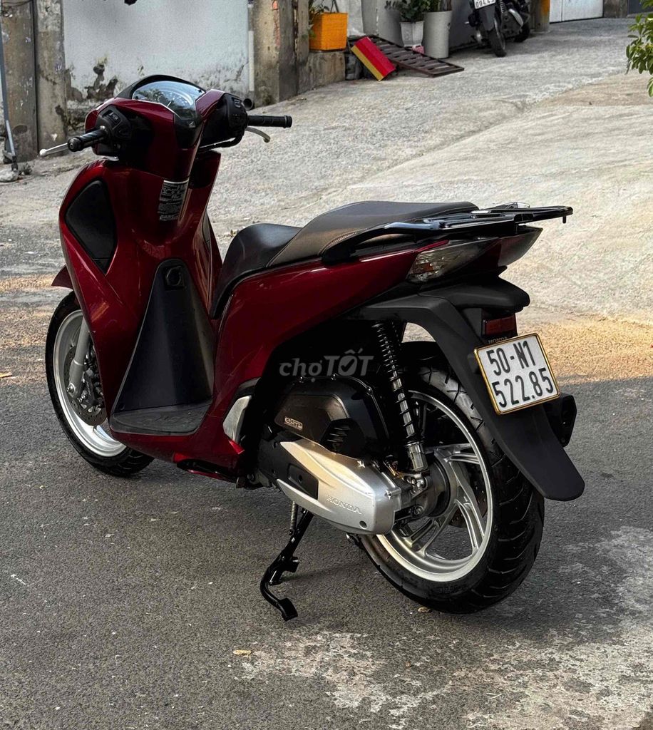 Honda SH 150i Красный конец 2018, 1 владелец