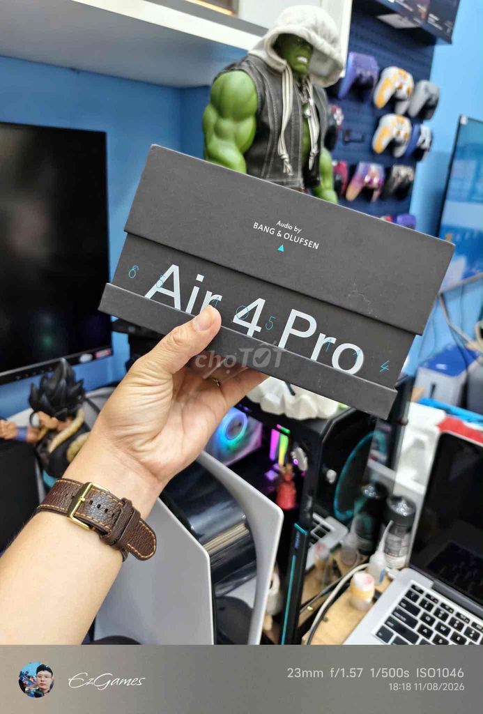 Kính thông minh Rayneo Air 4 Pro Đen. Mua bán Thiết bị đeo thông minh tại Quận 3 Tp Hồ Chí Minh được đăng bởi EzGAME hình 1