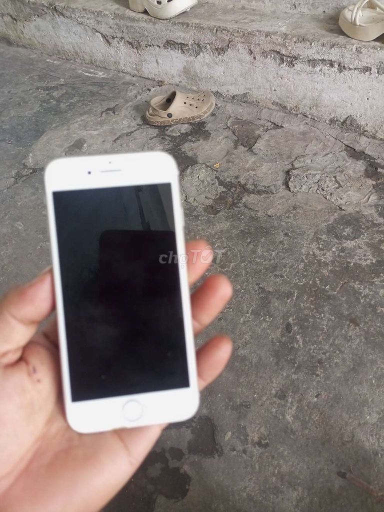 Apple iPhone 8 64GB Trắng Đã sử dụng. Mua bán Điện thoại tại Thành phố Thuận An Bình Dương được đăng bởi gia minh hình 1