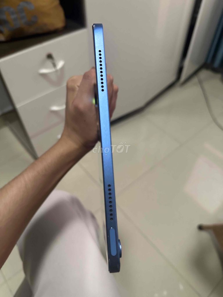 CÀN BÁN IPAD GEN 10 64gb bản LLA