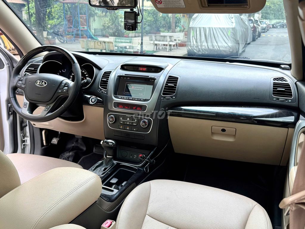 Bán KIA Sorento DAT Premium model 2020 Bạc zin đẹp. Mua bán Ô tô tại Quận 12 Tp Hồ Chí Minh được đăng bởi Việt 8080 hình 7