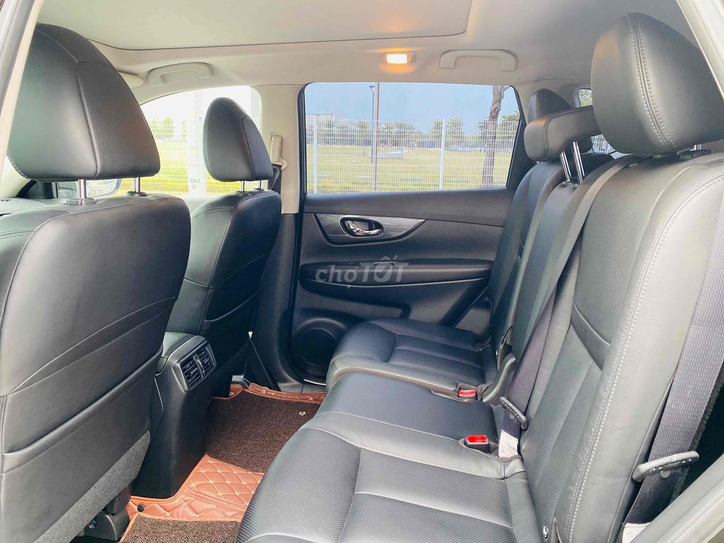 Nissan X trail 2017 2.0 2WD Premium - 100000 km. Mua bán Ô tô tại Quận Hoàng Mai Hà Nội được đăng bởi anh Biên hình 10