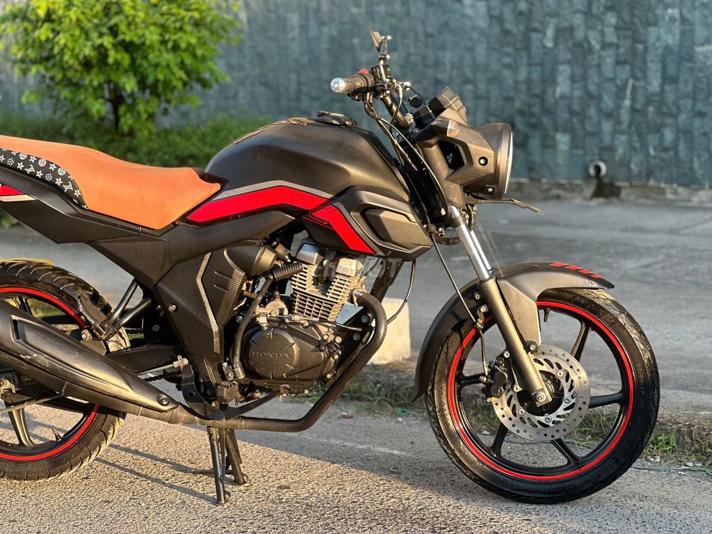 Honda CB150 Verza 2022 có trả góp trao đổi ✅. Mua bán Xe máy tại Quận Hoàng Mai Hà Nội được đăng bởi Phú Lý hình 3