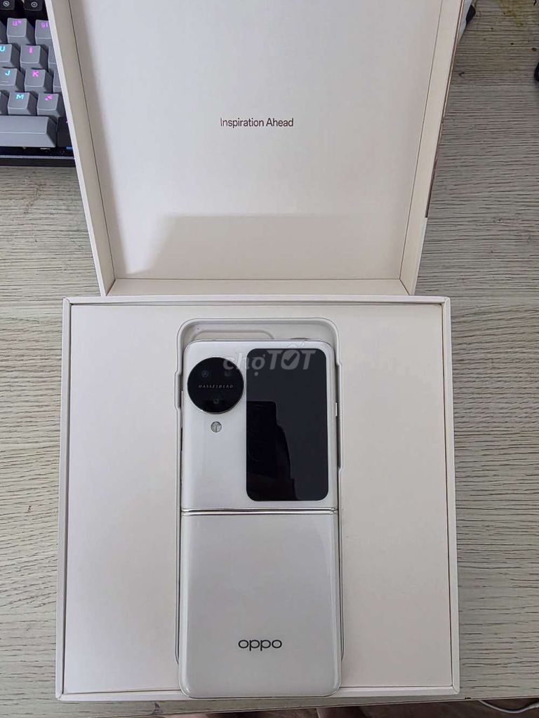 Oppo Find N3 Flip Chính Hãng VN. Mua bán Điện thoại tại Quận Cầu Giấy Hà Nội được đăng bởi Nguyễn Quyền hình 1