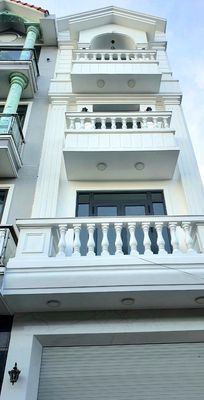 Аренда · 5 комн. · 80 м² · Quận 10, ул. Nguyễn Giãn Thanh