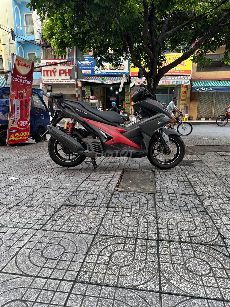 Yamaha NVX 155cc 2018 Черный, красный