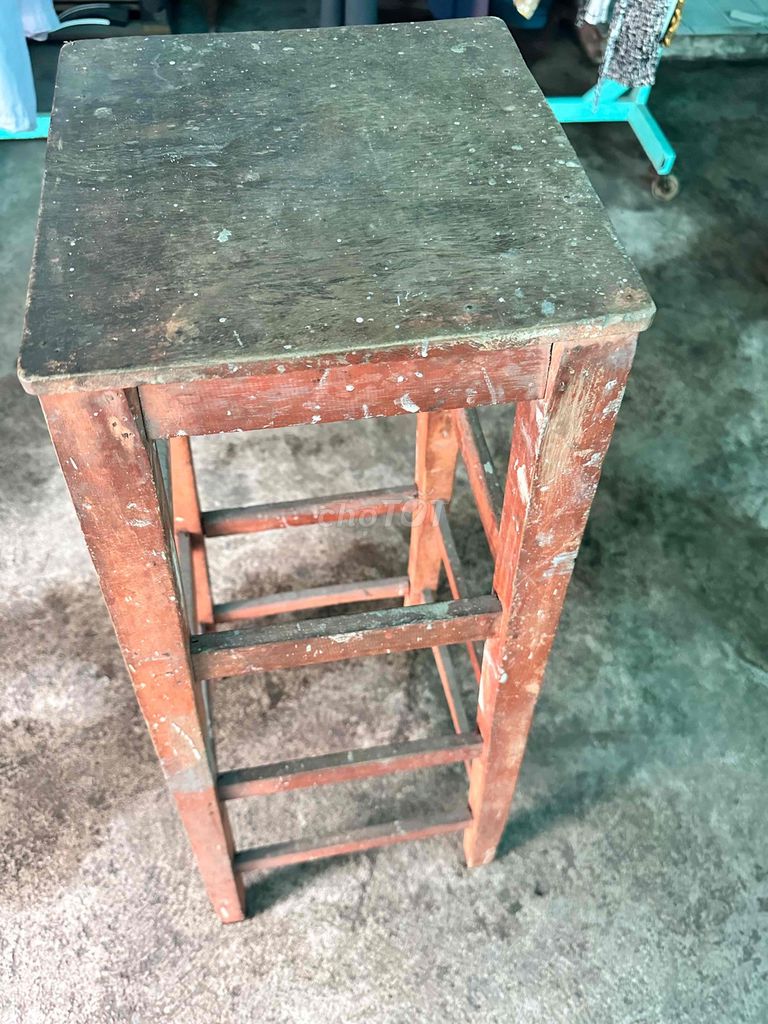 Ghế thang Gỗ Nâu đỏ. Mua bán Bàn ghế tại Thành phố Thủ Đức Tp Hồ Chí Minh được đăng bởi Lâm Quốc Cường hình 1