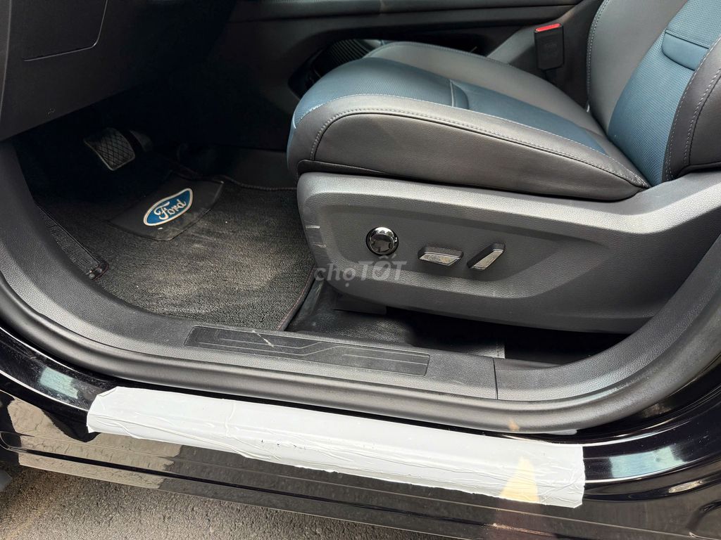 Ford Territory X 2025 Đen. Mua bán Ô tô tại Quận Long Biên Hà Nội được đăng bởi PHÚC LÂM  AUTO hình 12